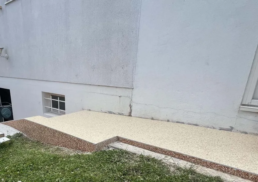 Moquette de pierre à Rives-en-Seine